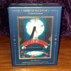 Tarot of The Divine, box set